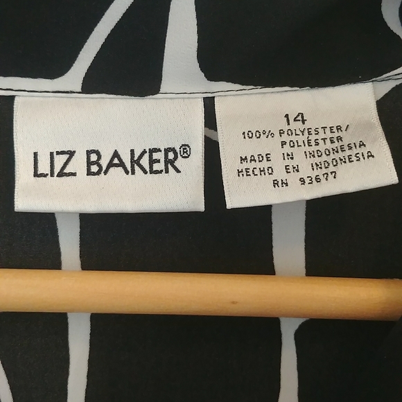 Liz Baker Art Deco Patterned Shirt - Picture 6 of 9